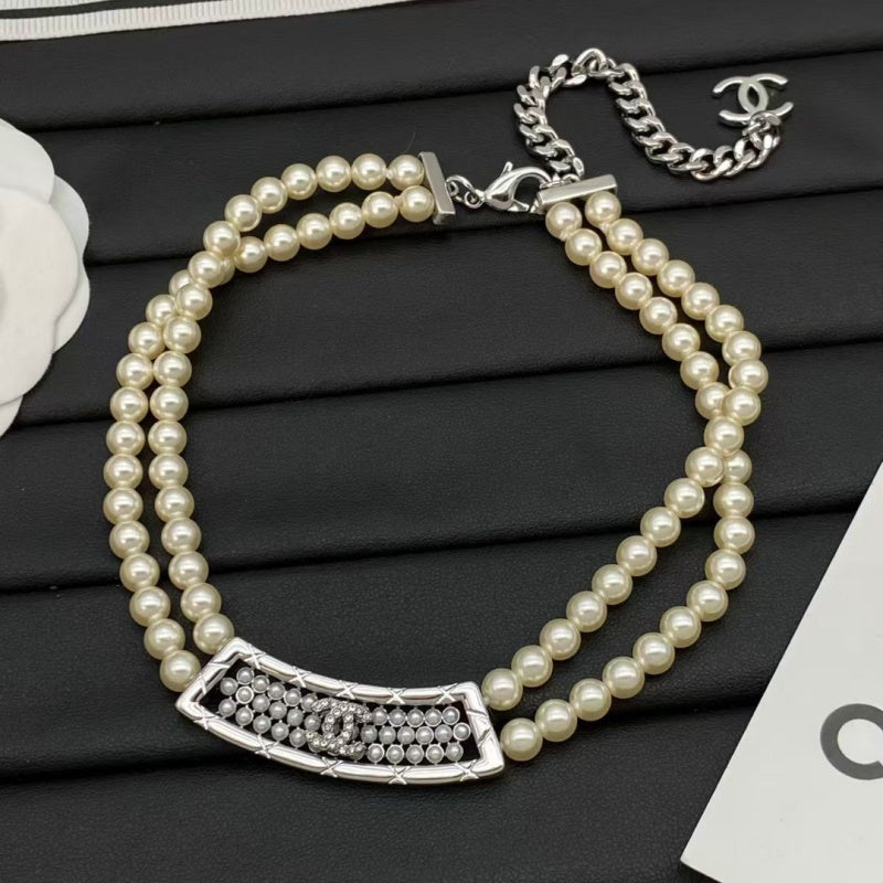 Exquisite women's pearl Bracelet